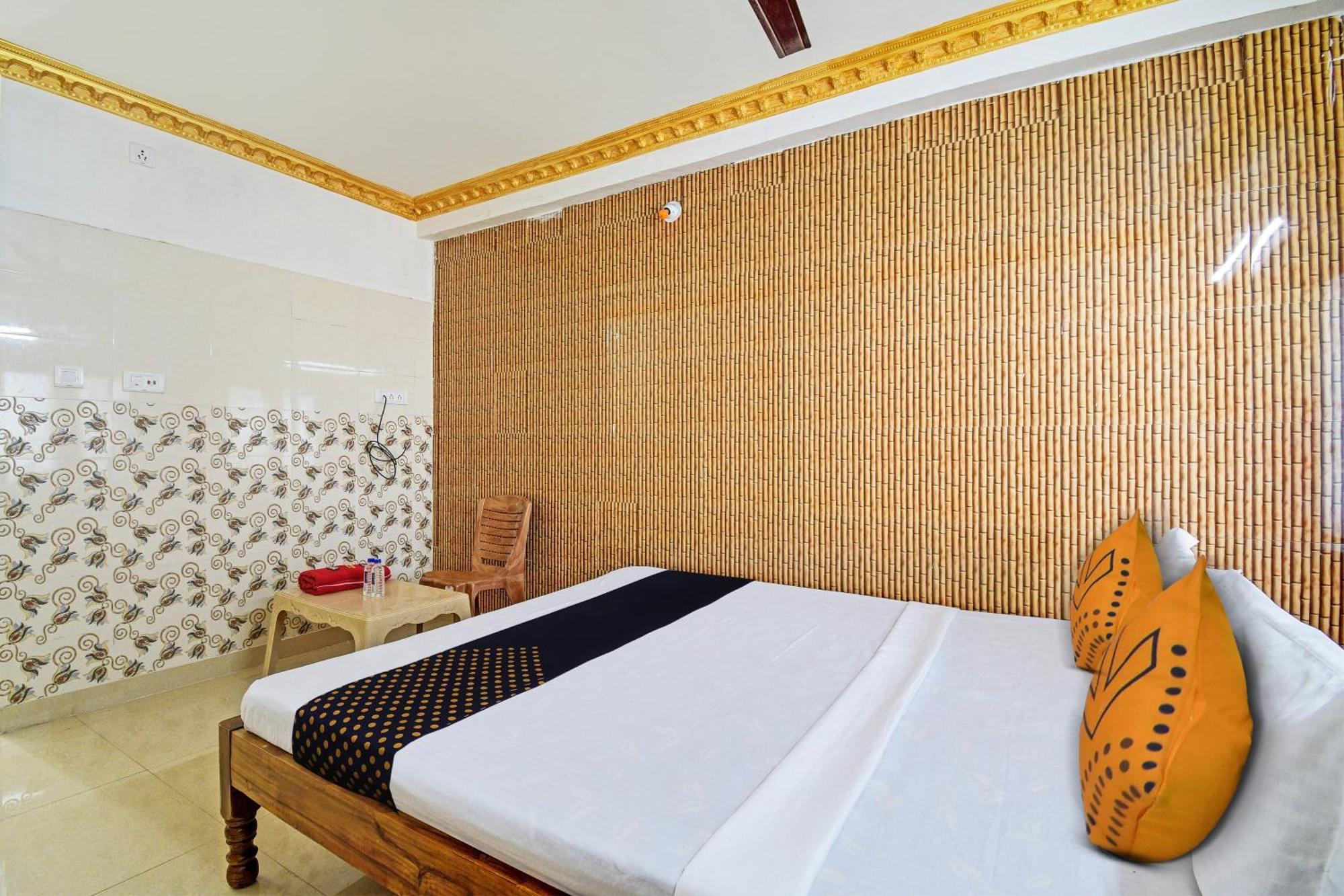 Hotel O Sri Ram Guest House Пури Екстериор снимка