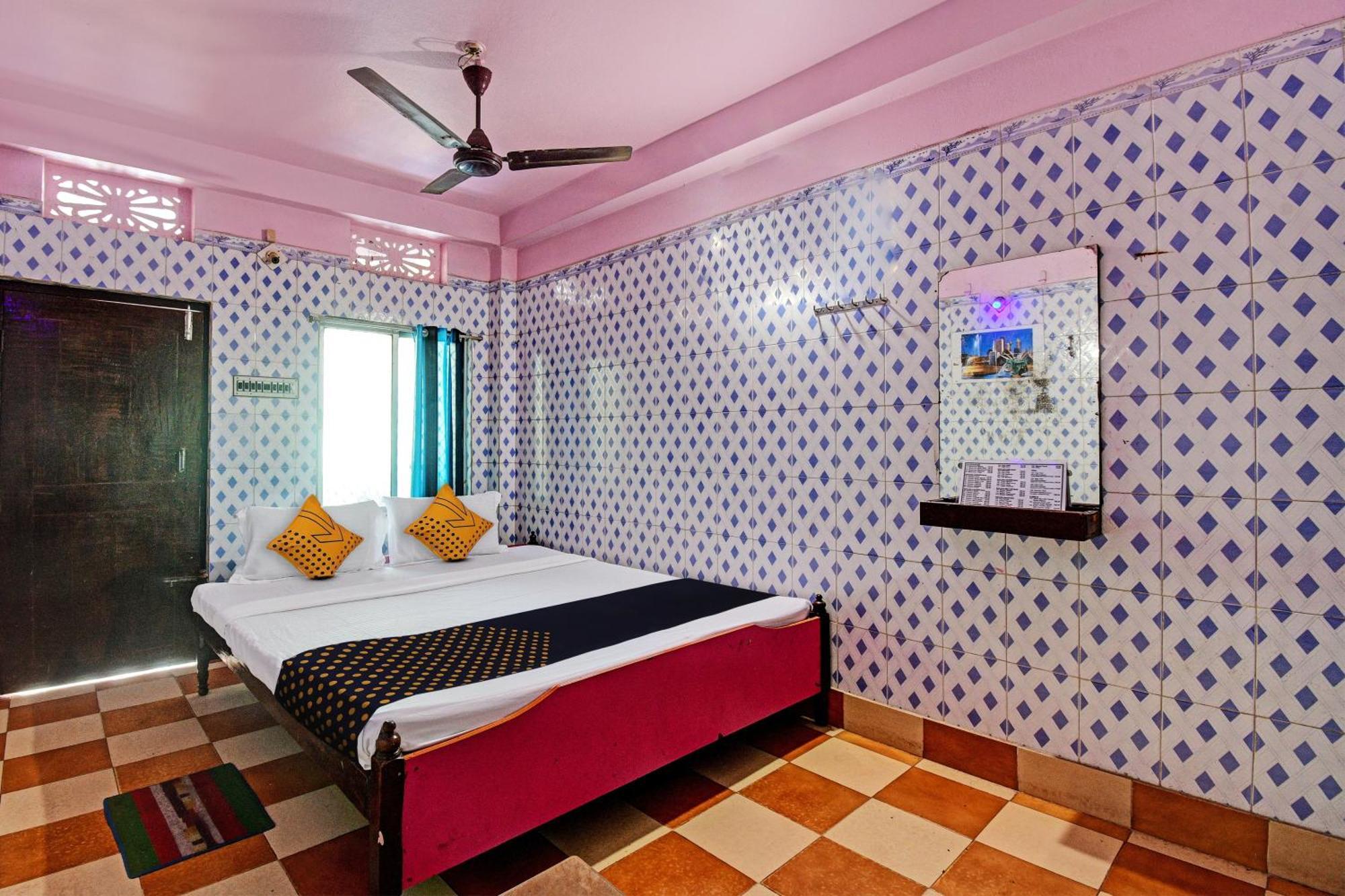 Hotel O Sri Ram Guest House Пури Екстериор снимка